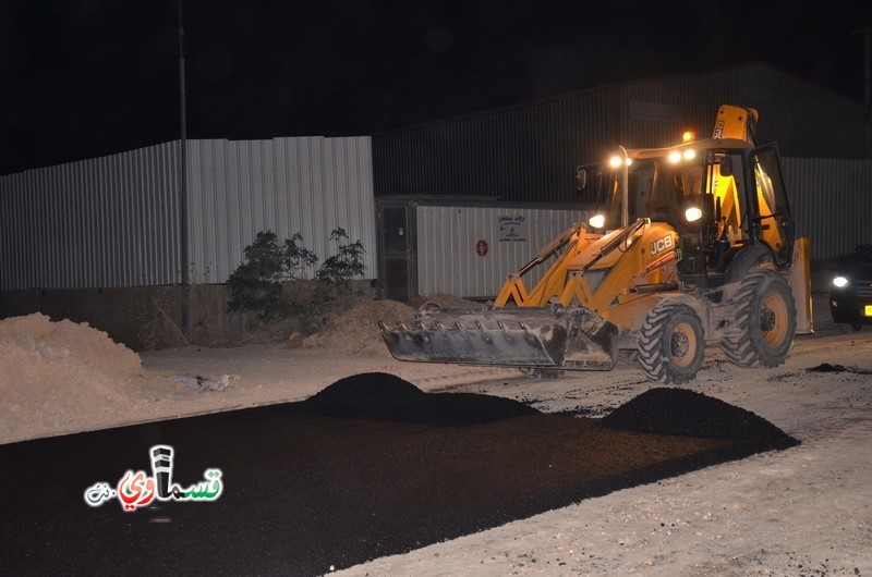 فيديو : الاتجاه المعاكس  لمهبط الطيران ينعم بالتعبيد والتزفيت والرئيس عادل بدير  استطعنا ان نجعل من التعبيد والتزفيت ثقافة سهلة المنال بعد ان كانت رجاء وعناء .